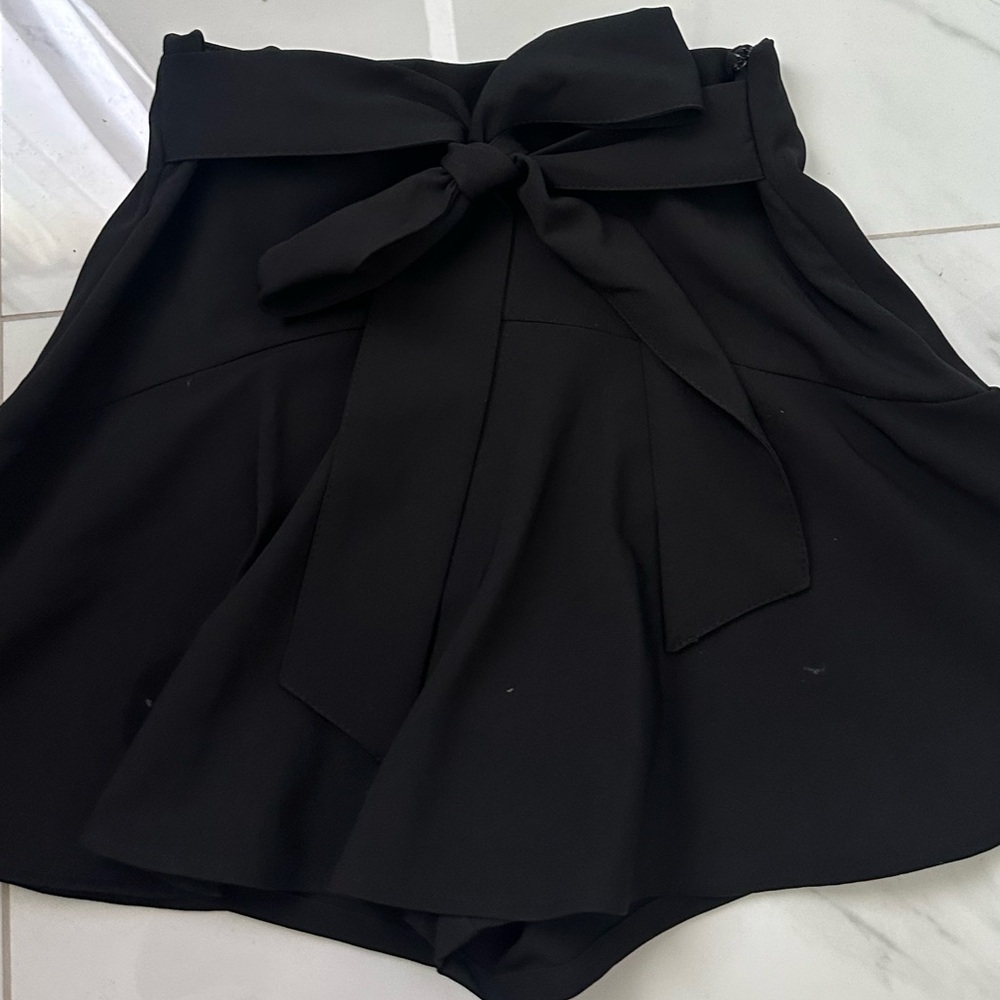 Zara Elegant Black Garment